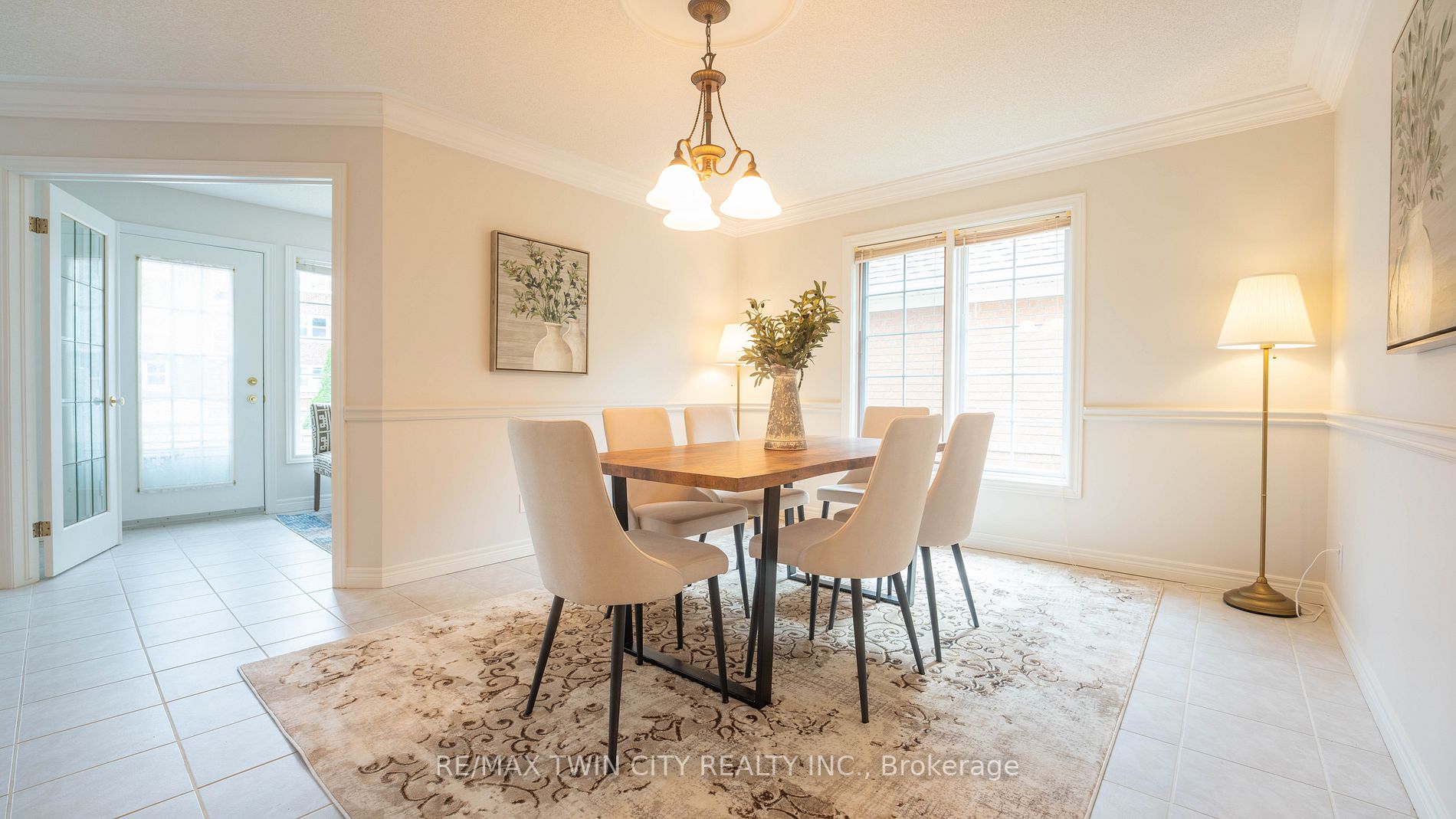 152 Dufferin Ave, #18