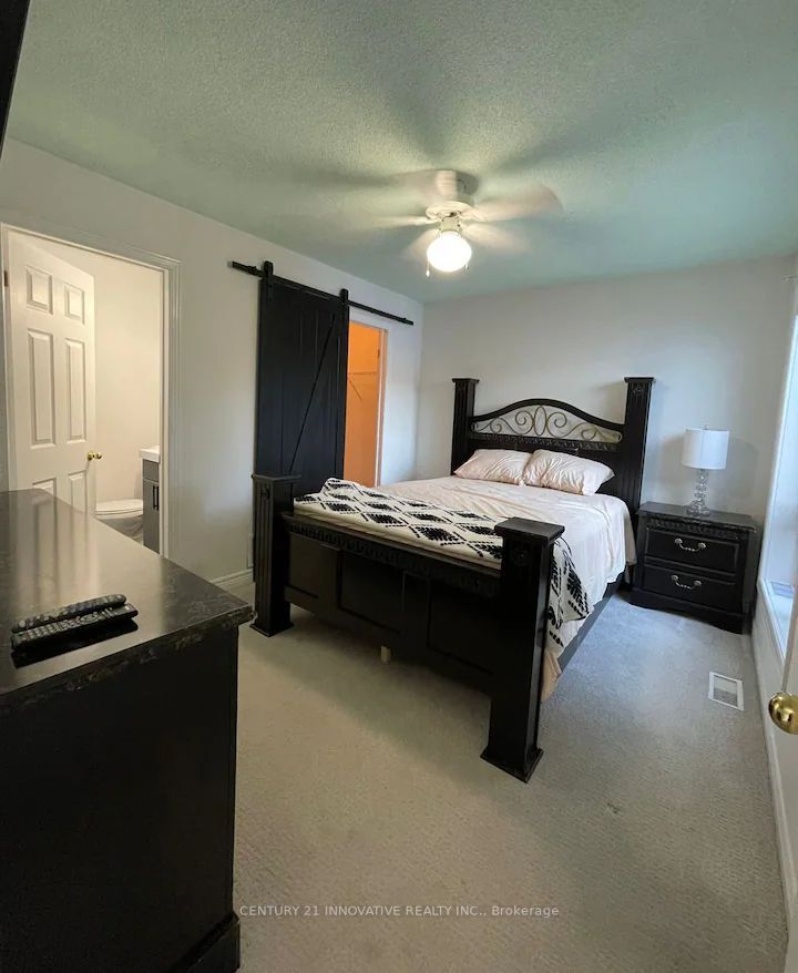 23 Bank Rd E