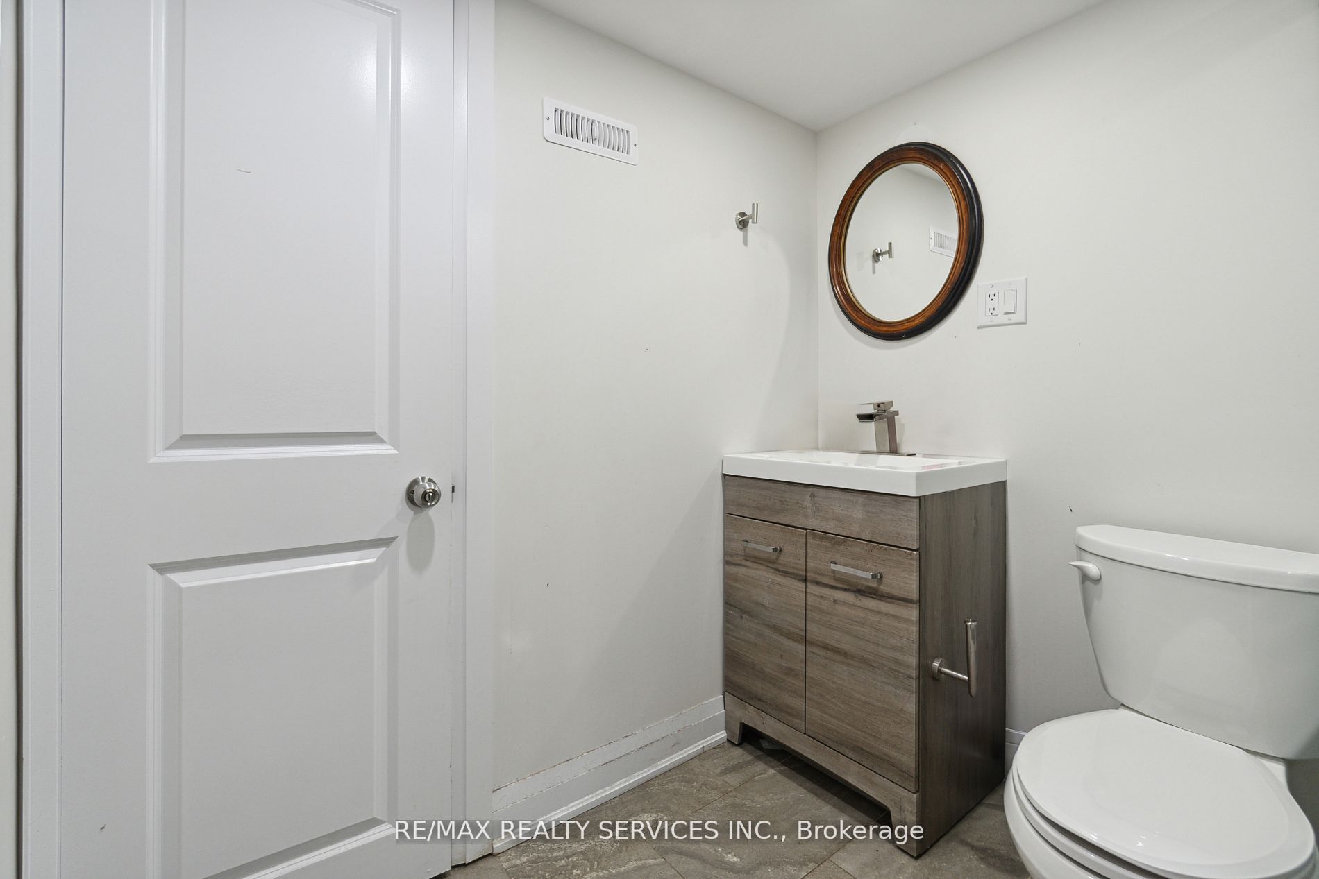 952 Concession Rd