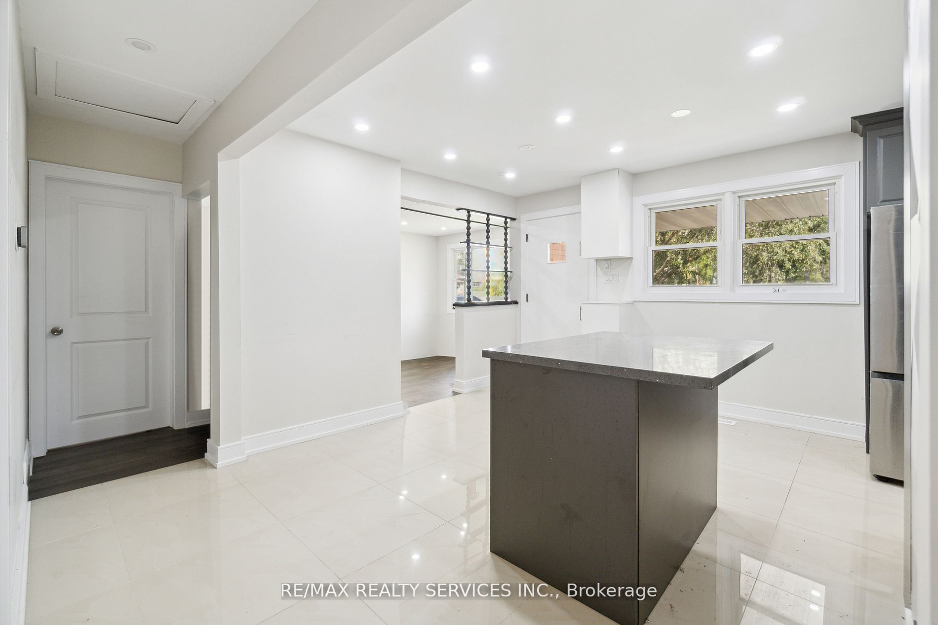 952 Concession Rd