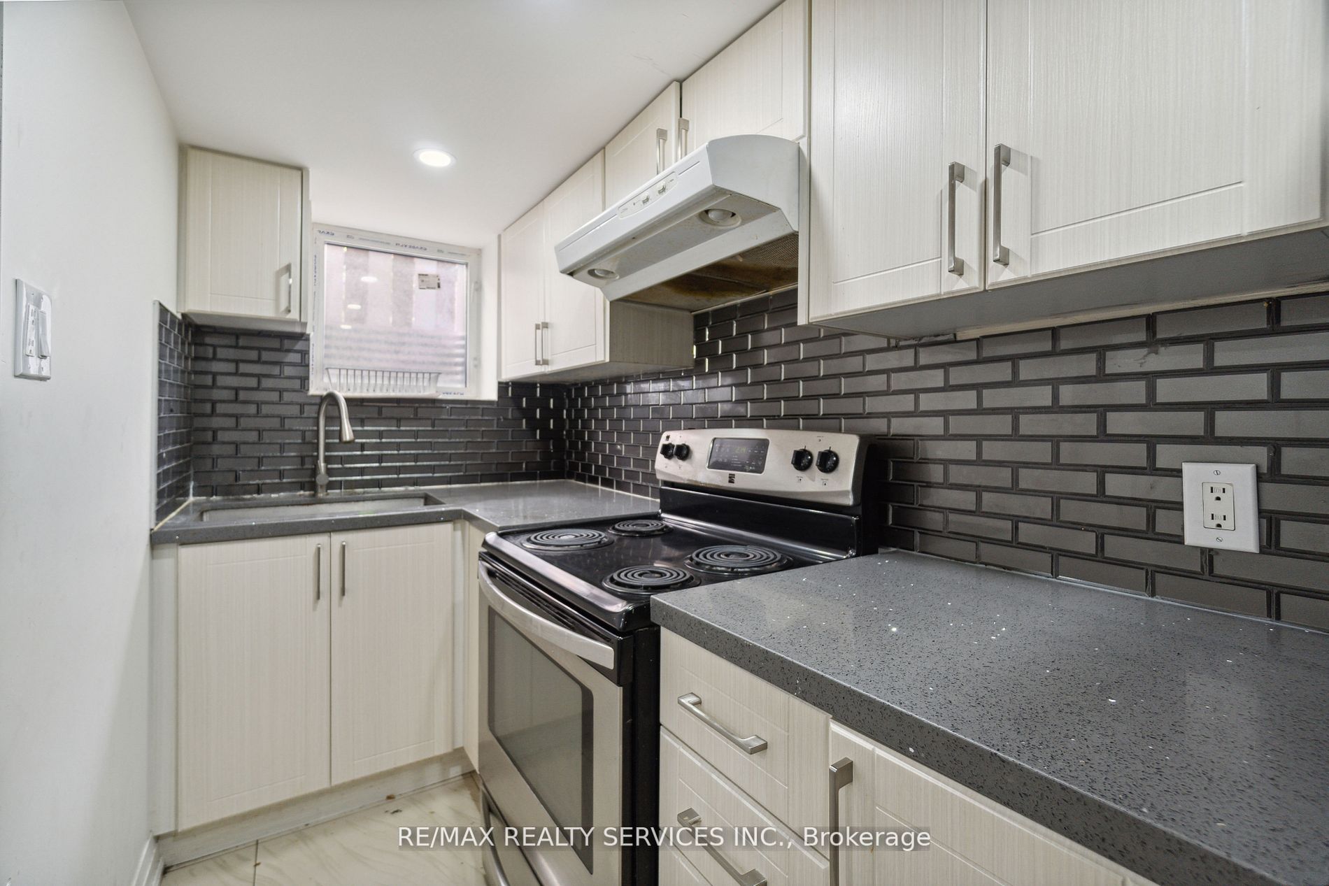 952 Concession Rd