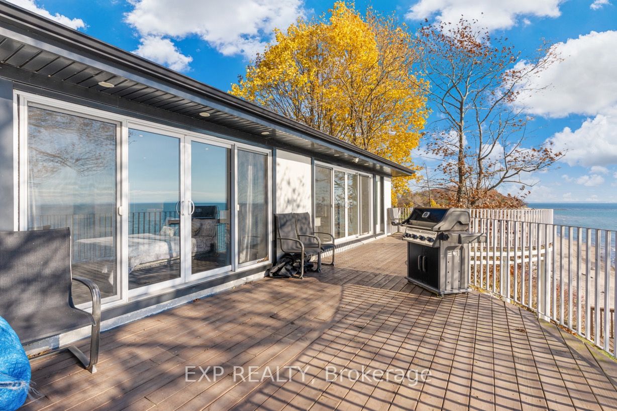 10349 Lakeshore Rd W