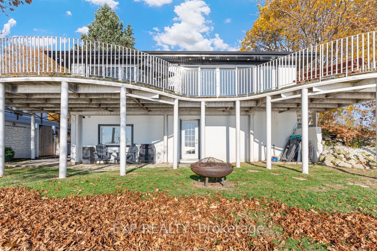 10349 Lakeshore Rd W