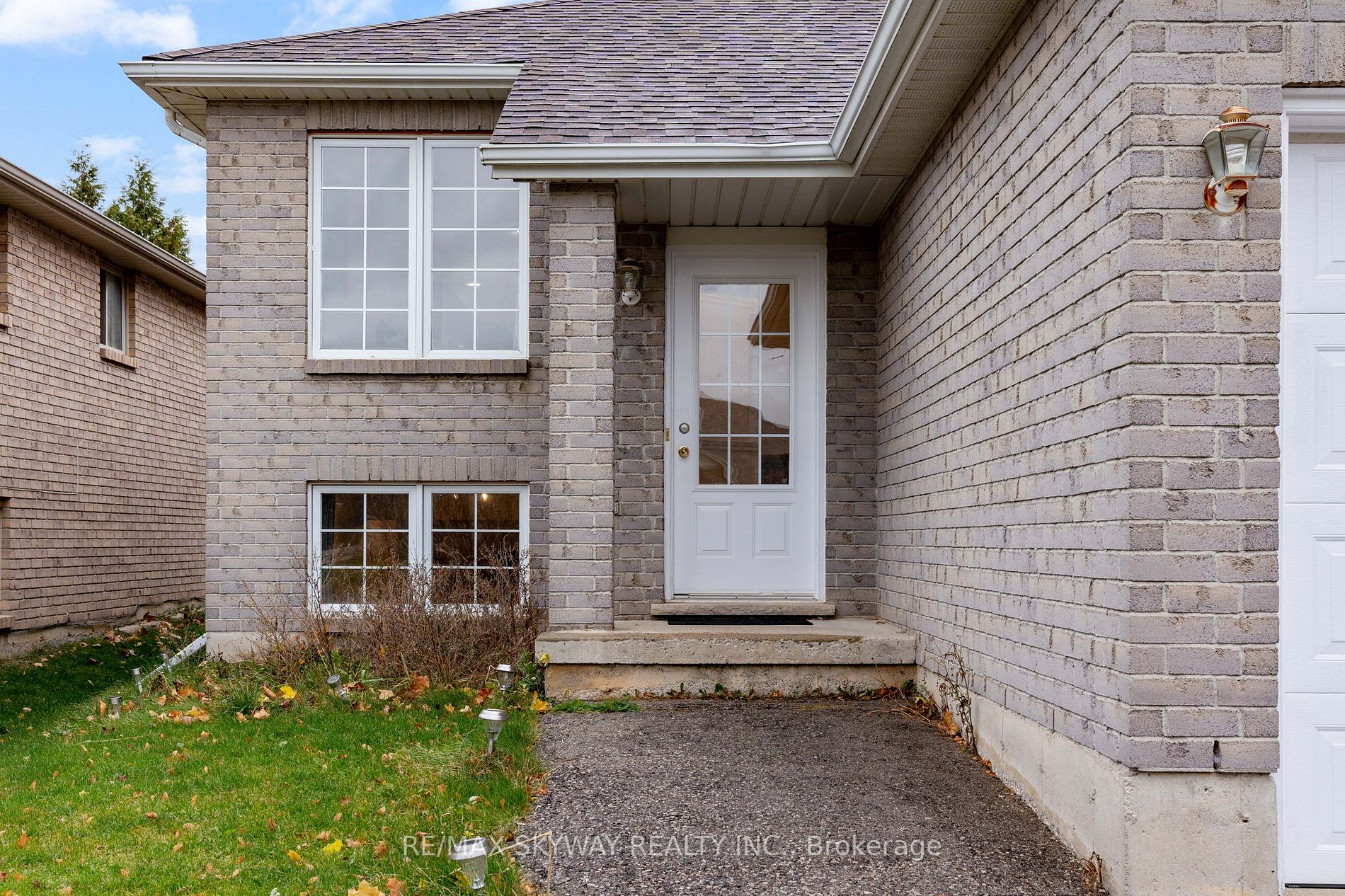 8 Bradley Lane
