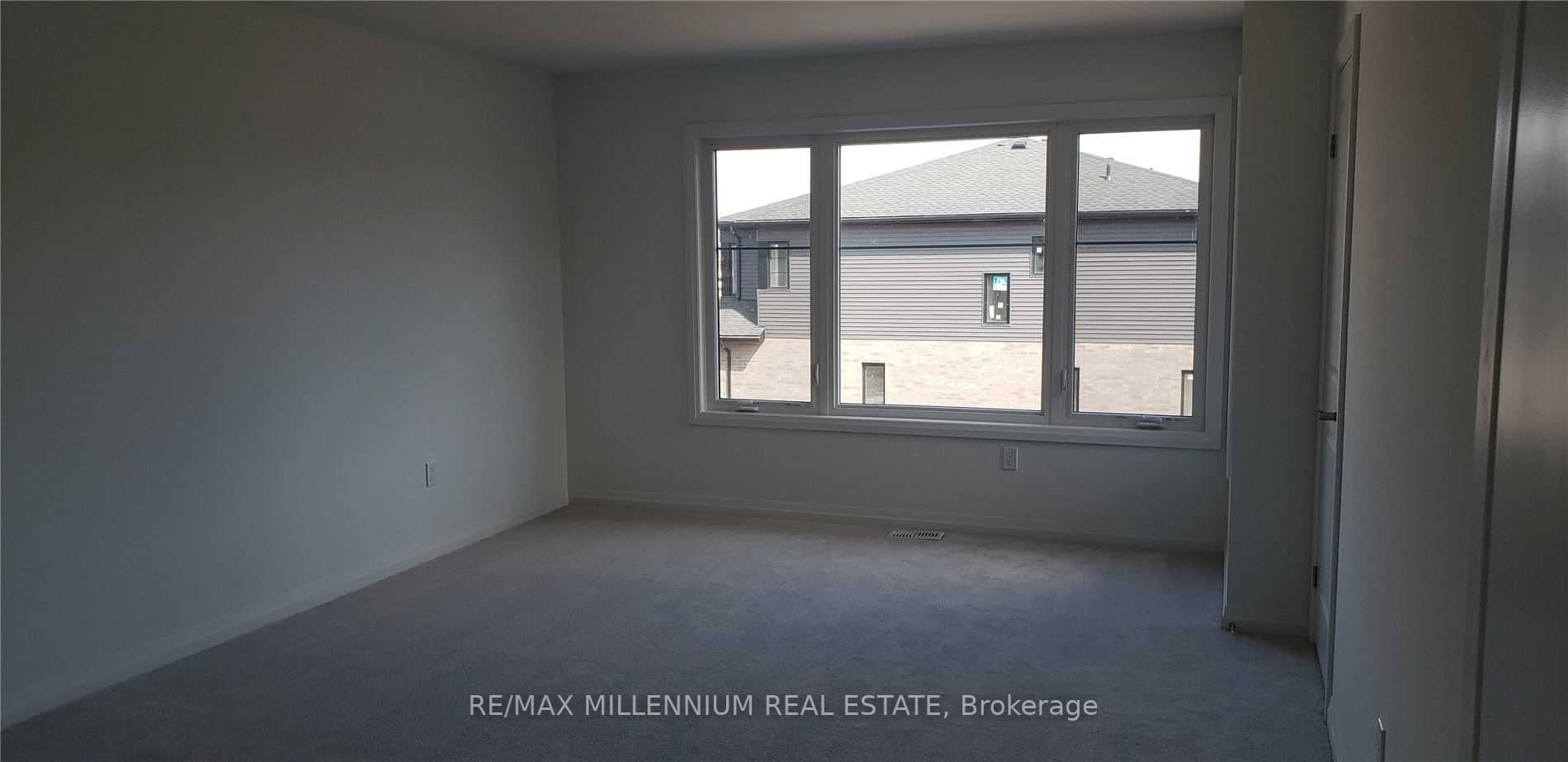 4552 Portage Rd, #104