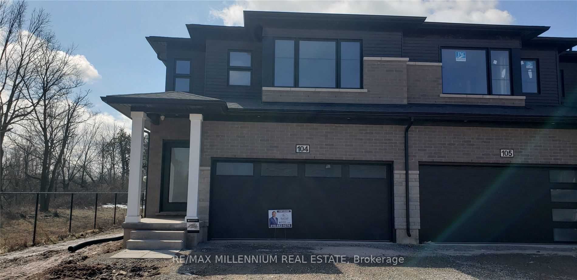 4552 Portage Rd, #104