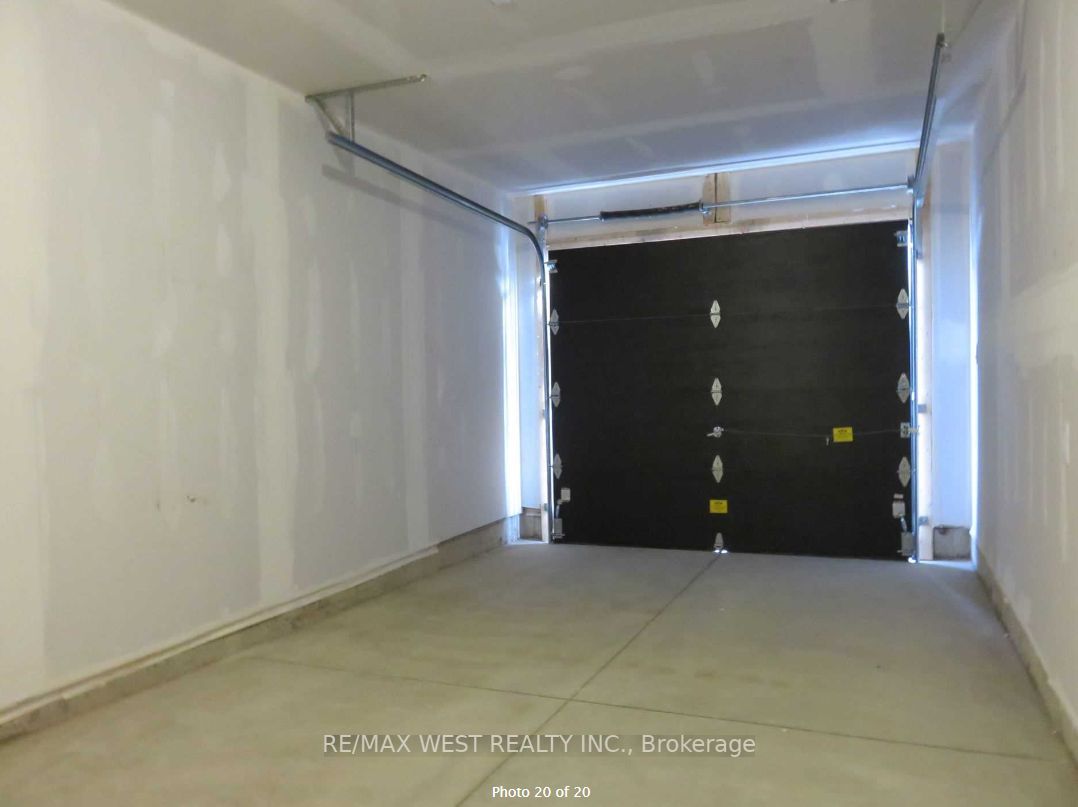 30 Time Square Blvd N, #243