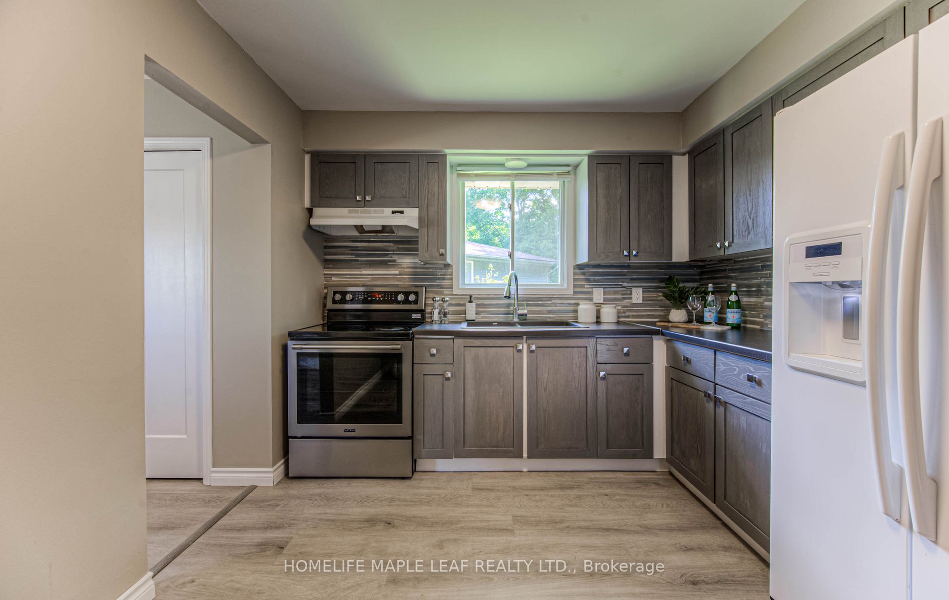 391 Churchill Crt, #A