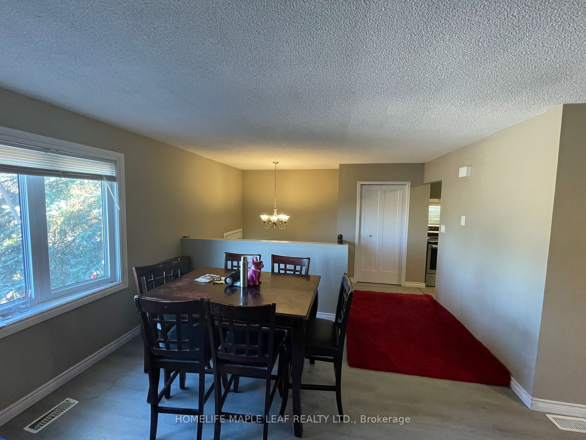 391 Churchill Crt, #A