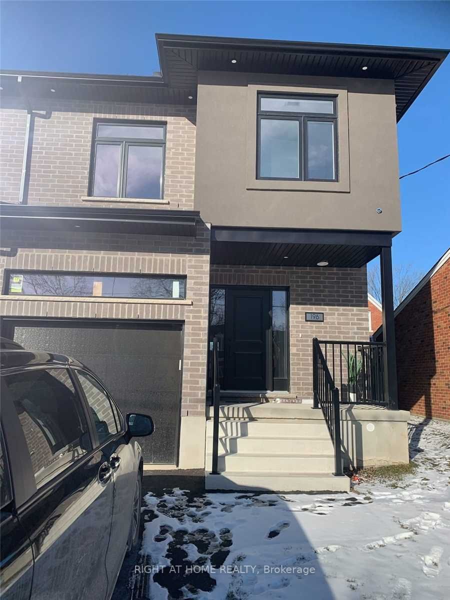 196 Sydney St S, #Basemnt