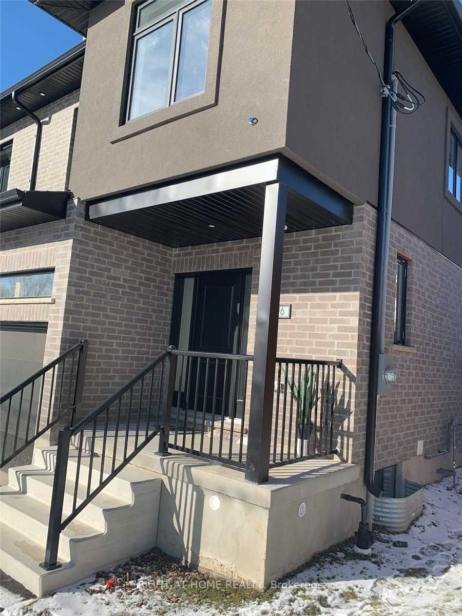 196 Sydney St S, #Basemnt