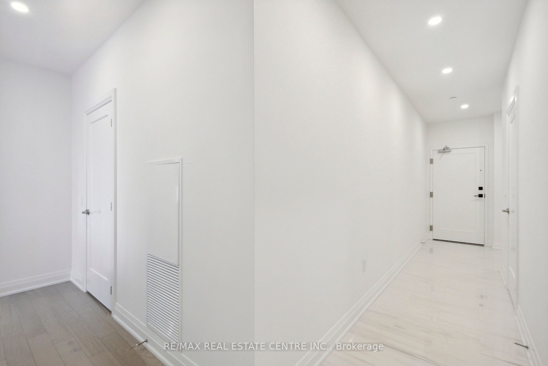 71 Wyndham St S, #408