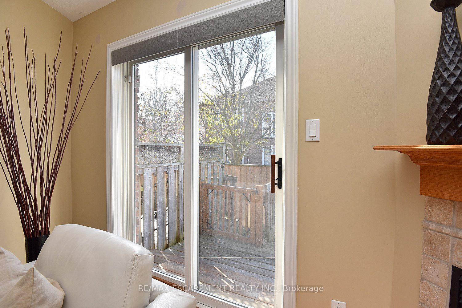 222 Fellowes Cres S, #12