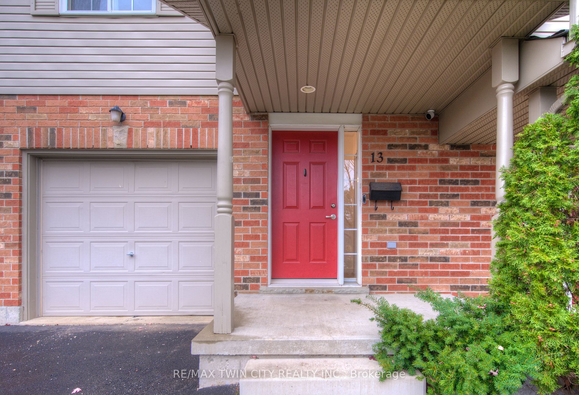 30 Bryan Crt, #13