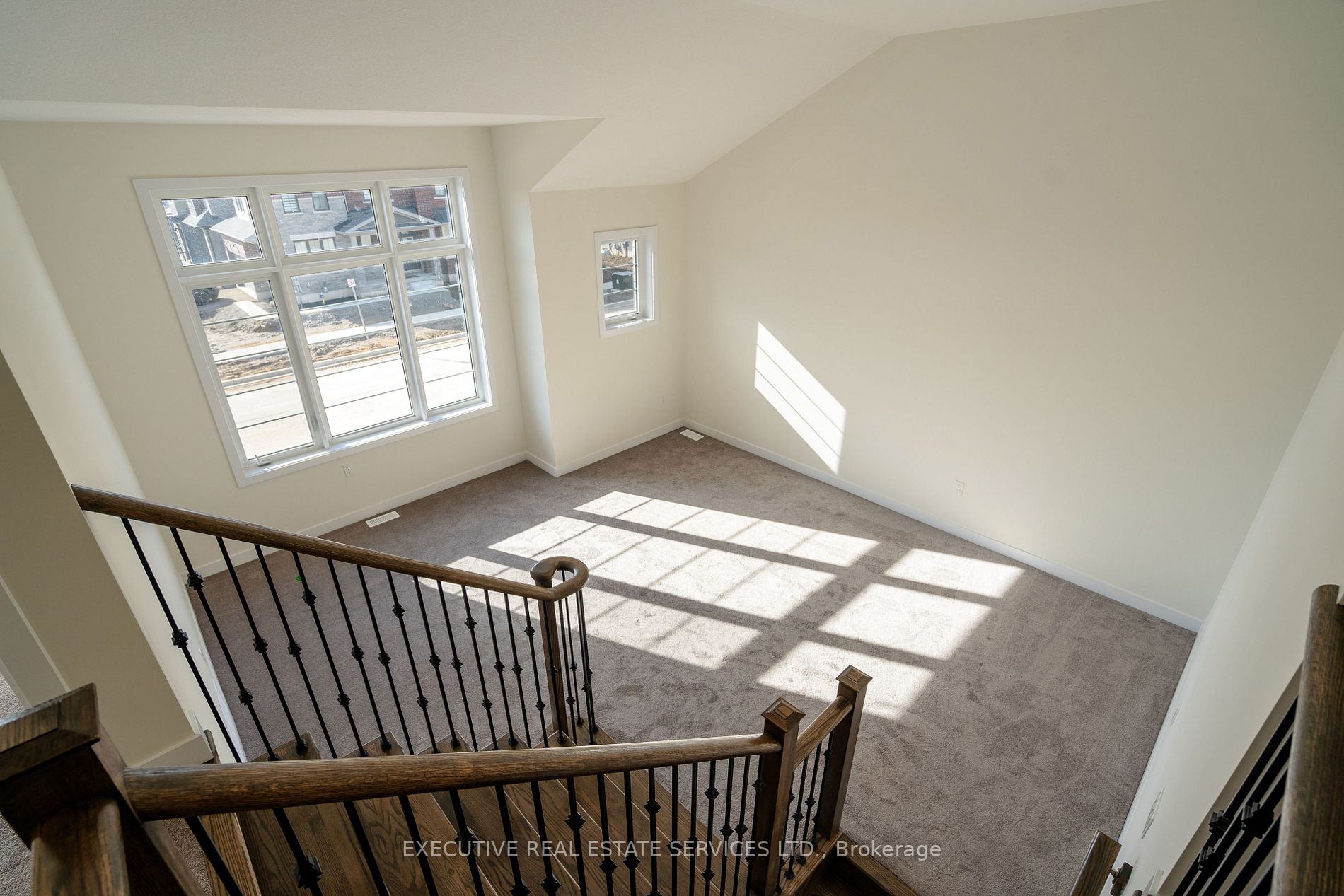 206 Wilmot Rd