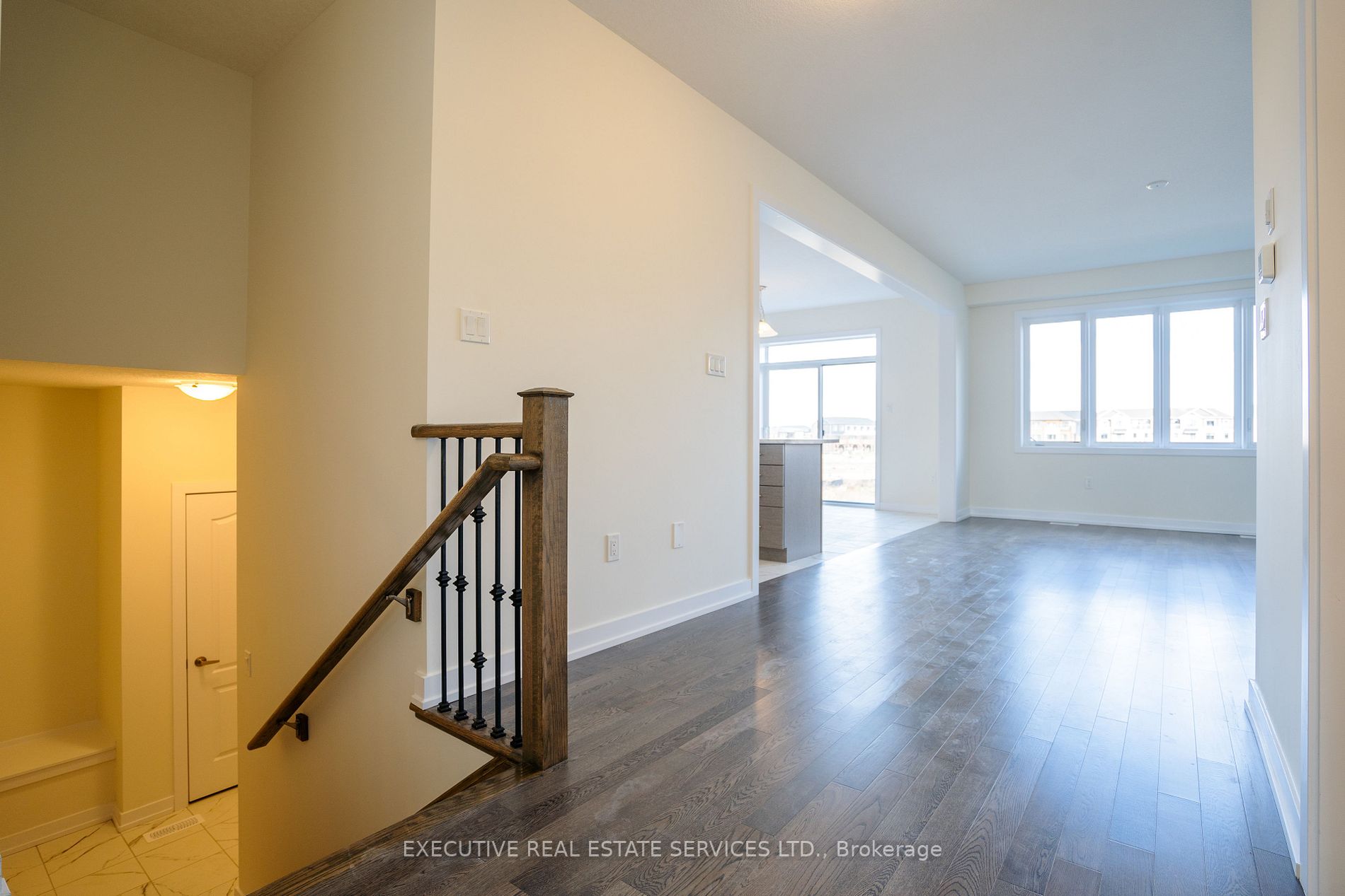 206 Wilmot Rd