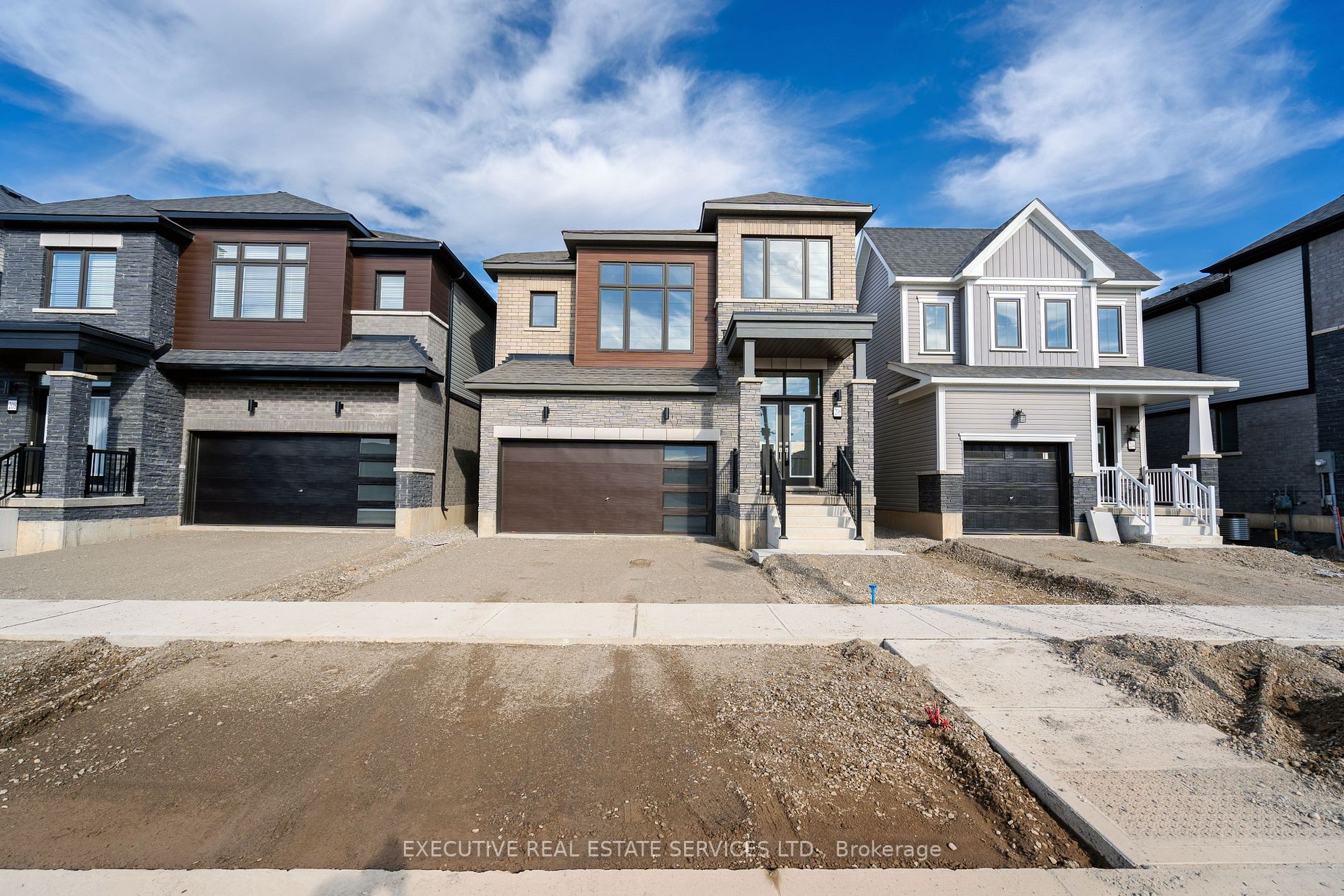 206 Wilmot Rd