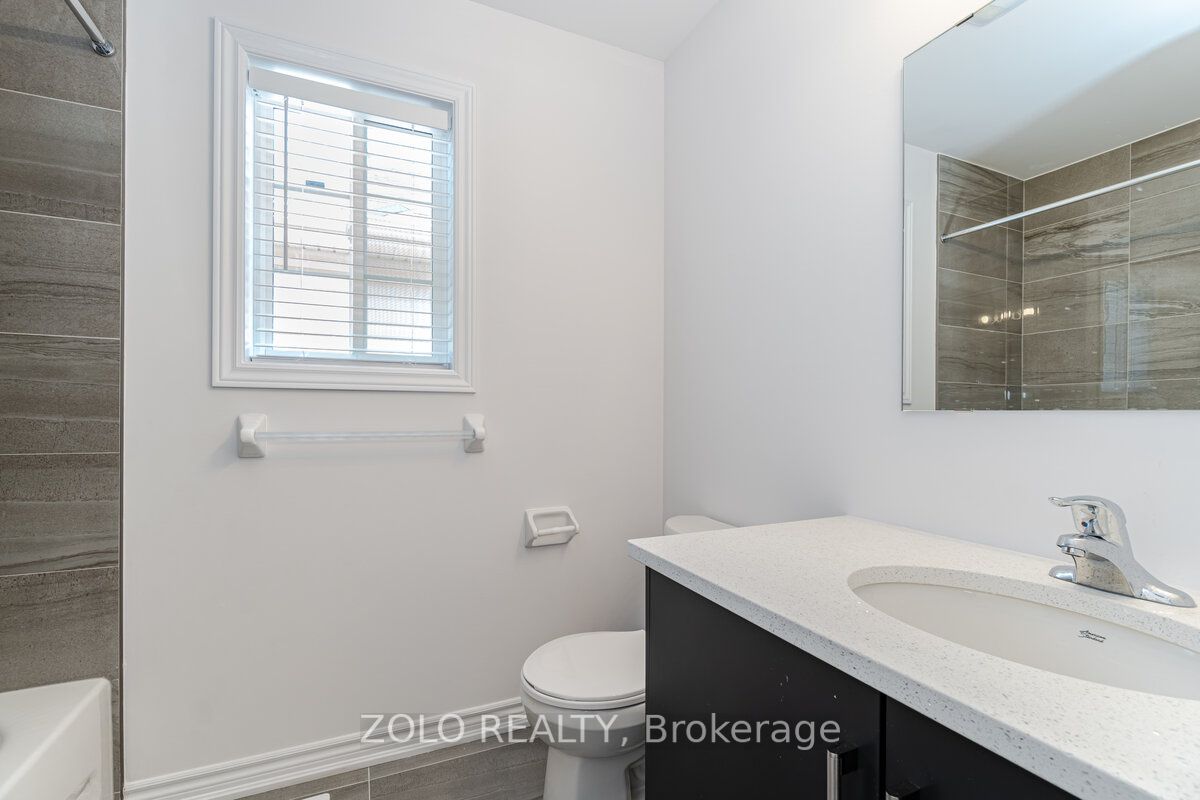 49 Elsegood Dr