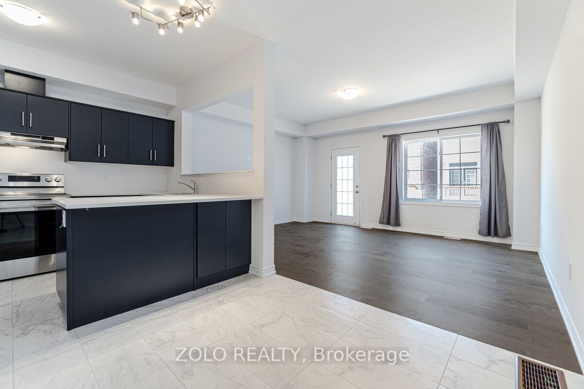 49 Elsegood Dr