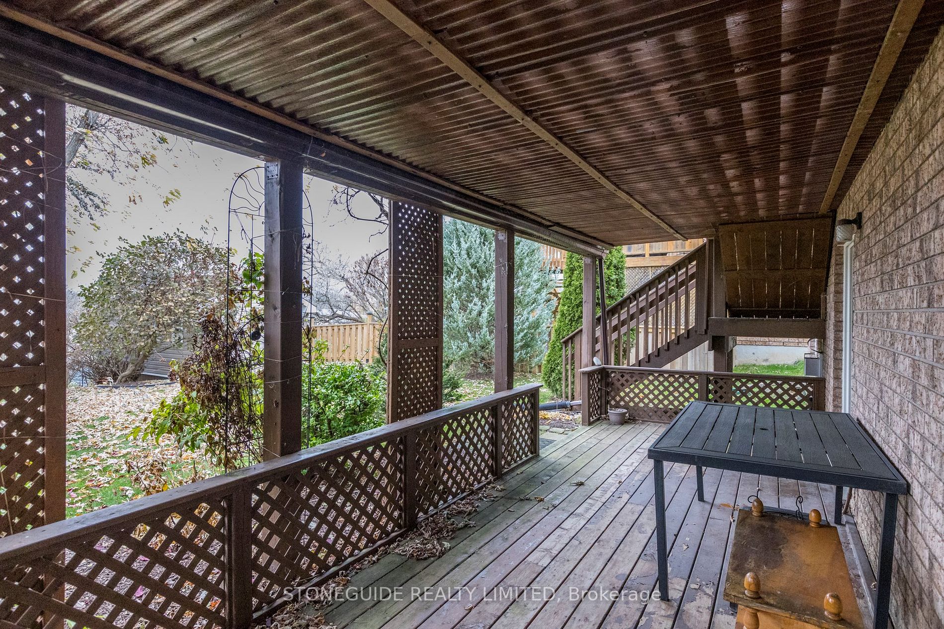 2546 Marsdale Dr