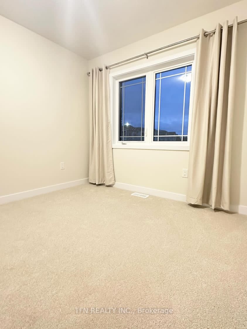 42 Sunflower Cres