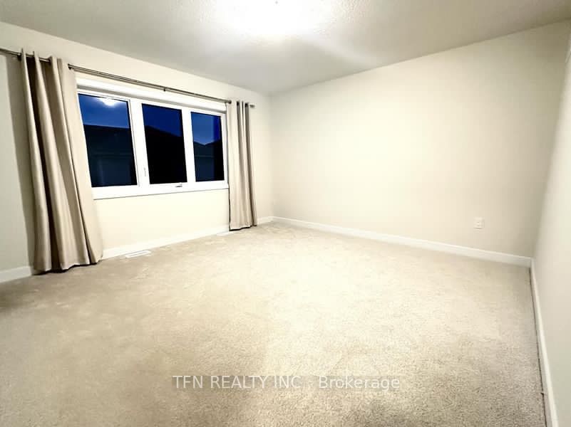 42 Sunflower Cres