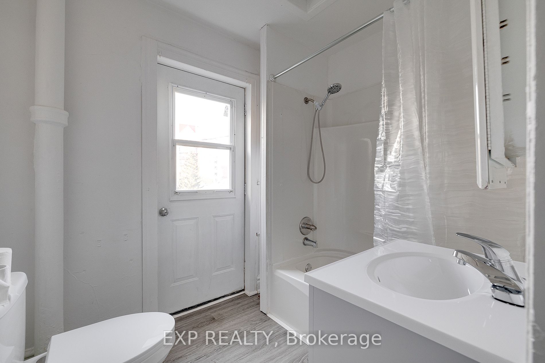 61 Eby St, #B