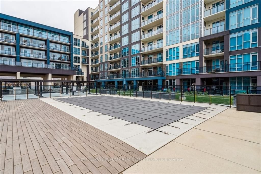 16 Concord Pl, #608