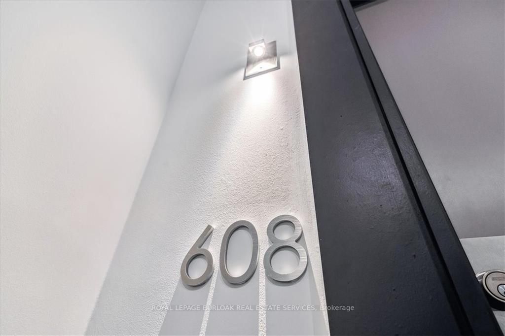 16 Concord Pl, #608