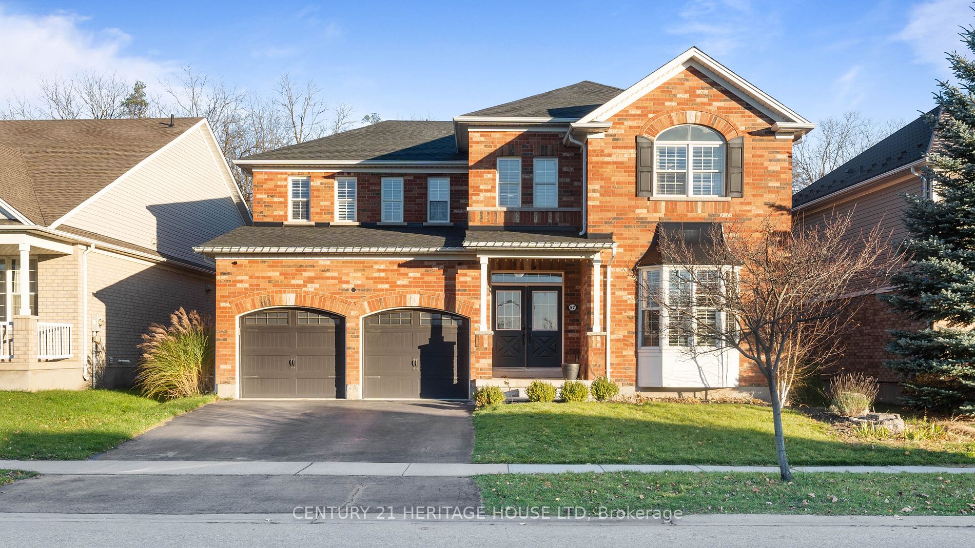 57 Hunter Way N