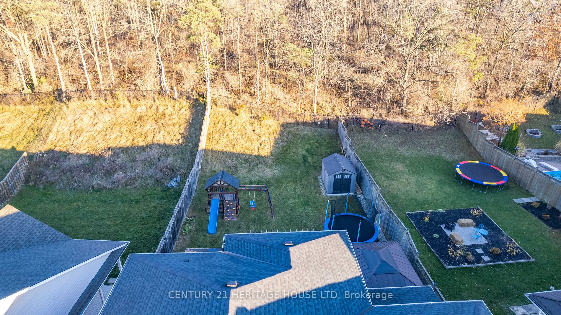 57 Hunter Way N