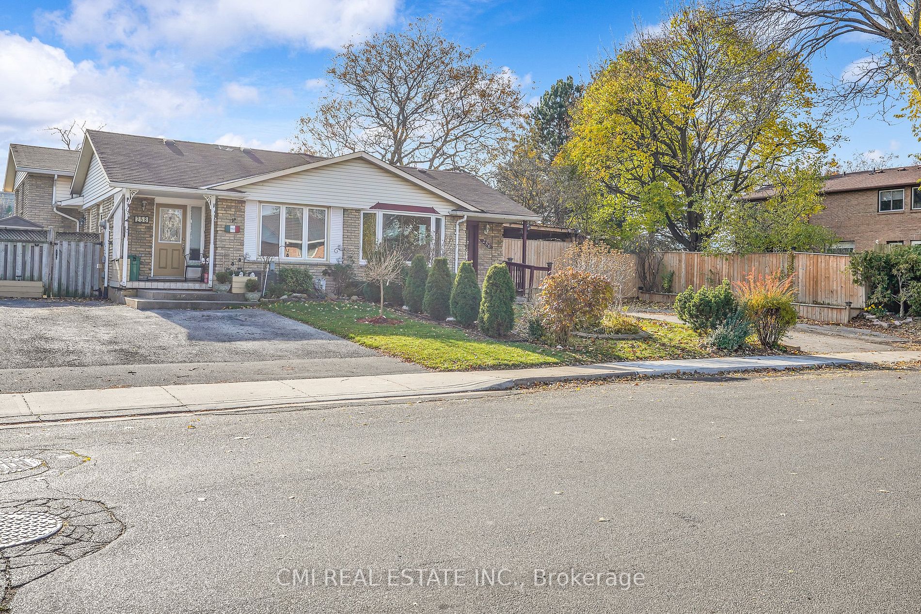 256 Magnolia Dr