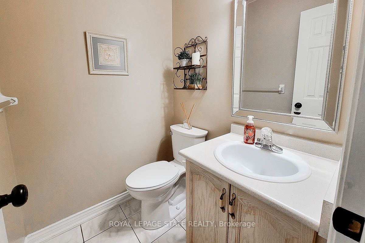 84 Glenhollow Dr