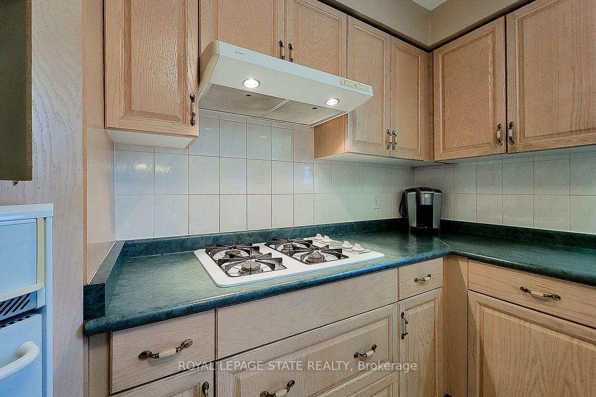 84 Glenhollow Dr