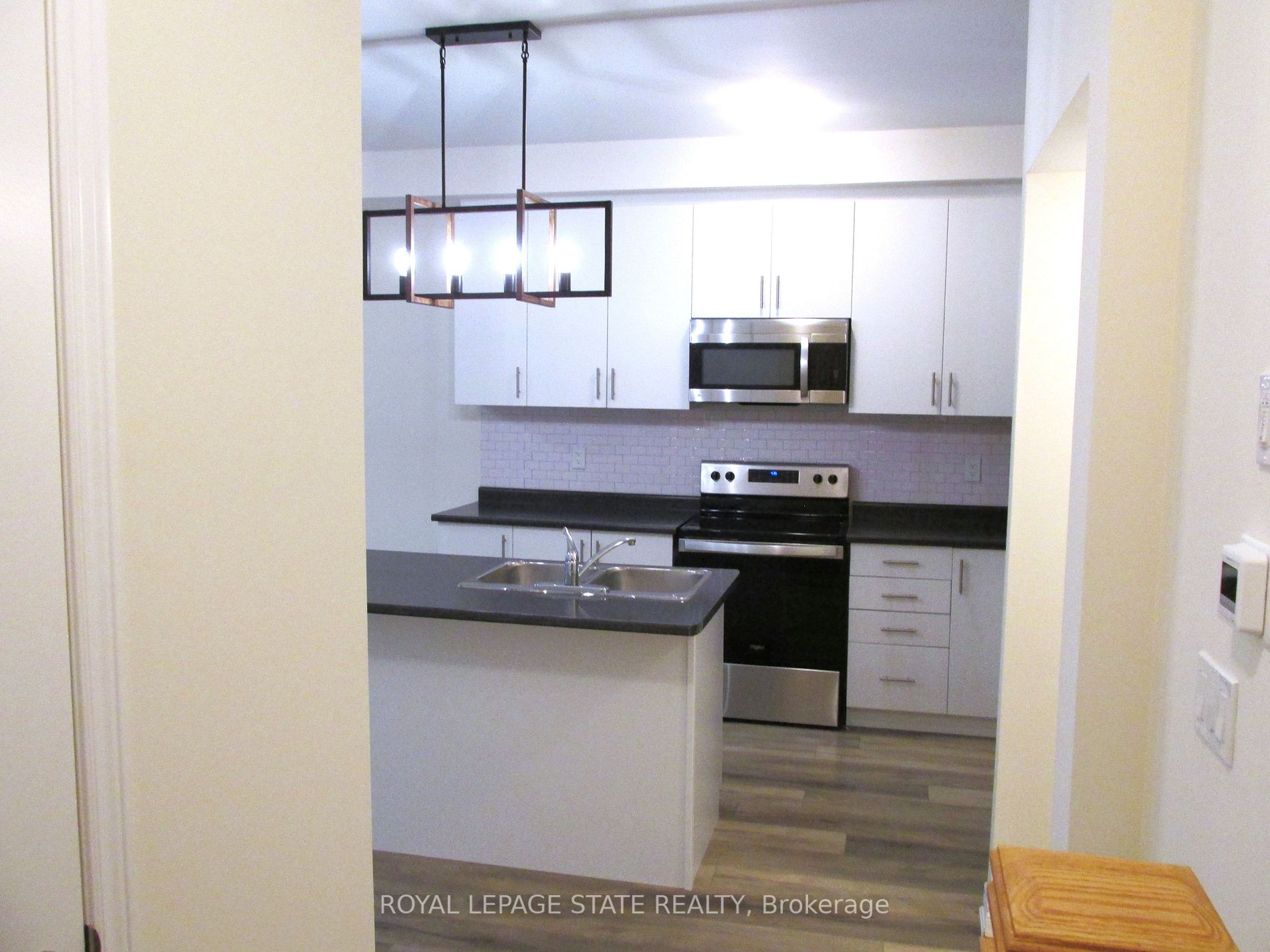 40 Zinfandel Dr