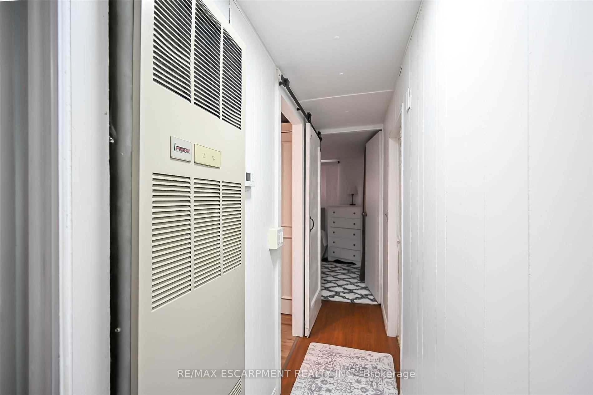 2189 Dundas St, #84