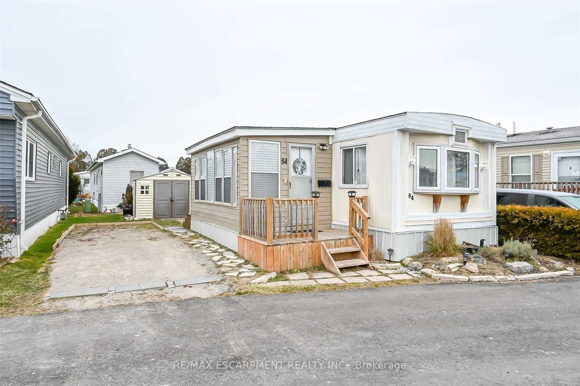 2189 Dundas St, #84