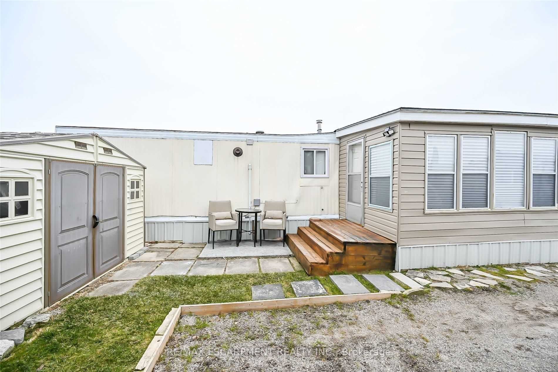 2189 Dundas St, #84