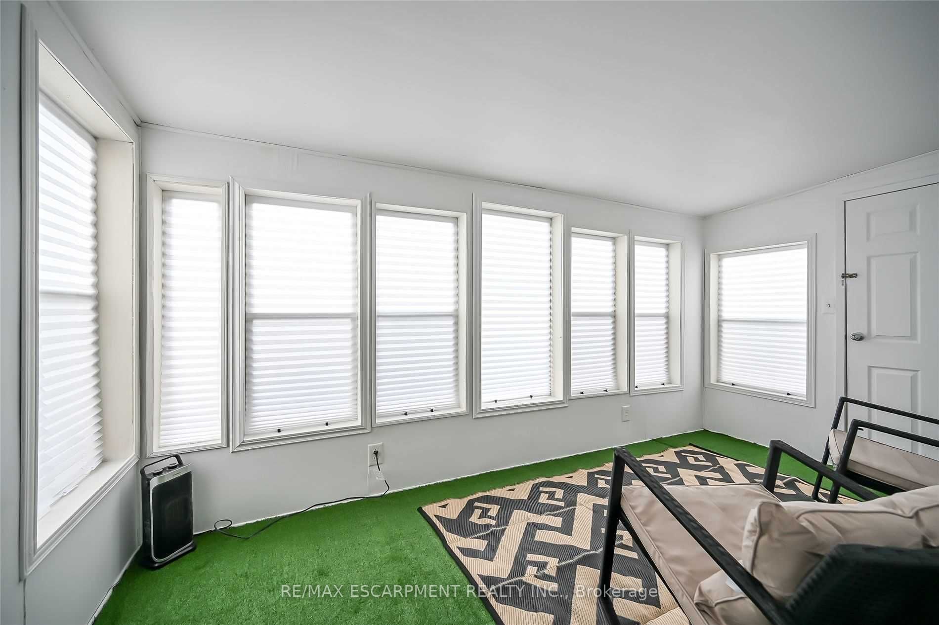 2189 Dundas St, #84