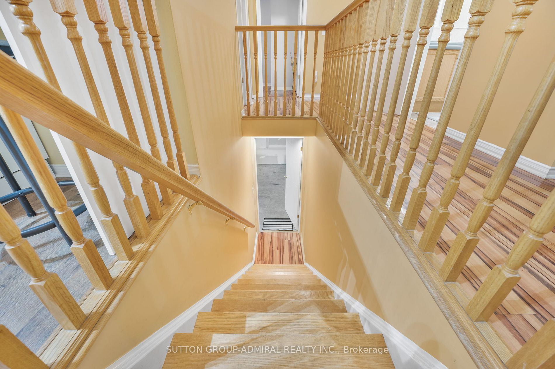 56 Sweeney Cres