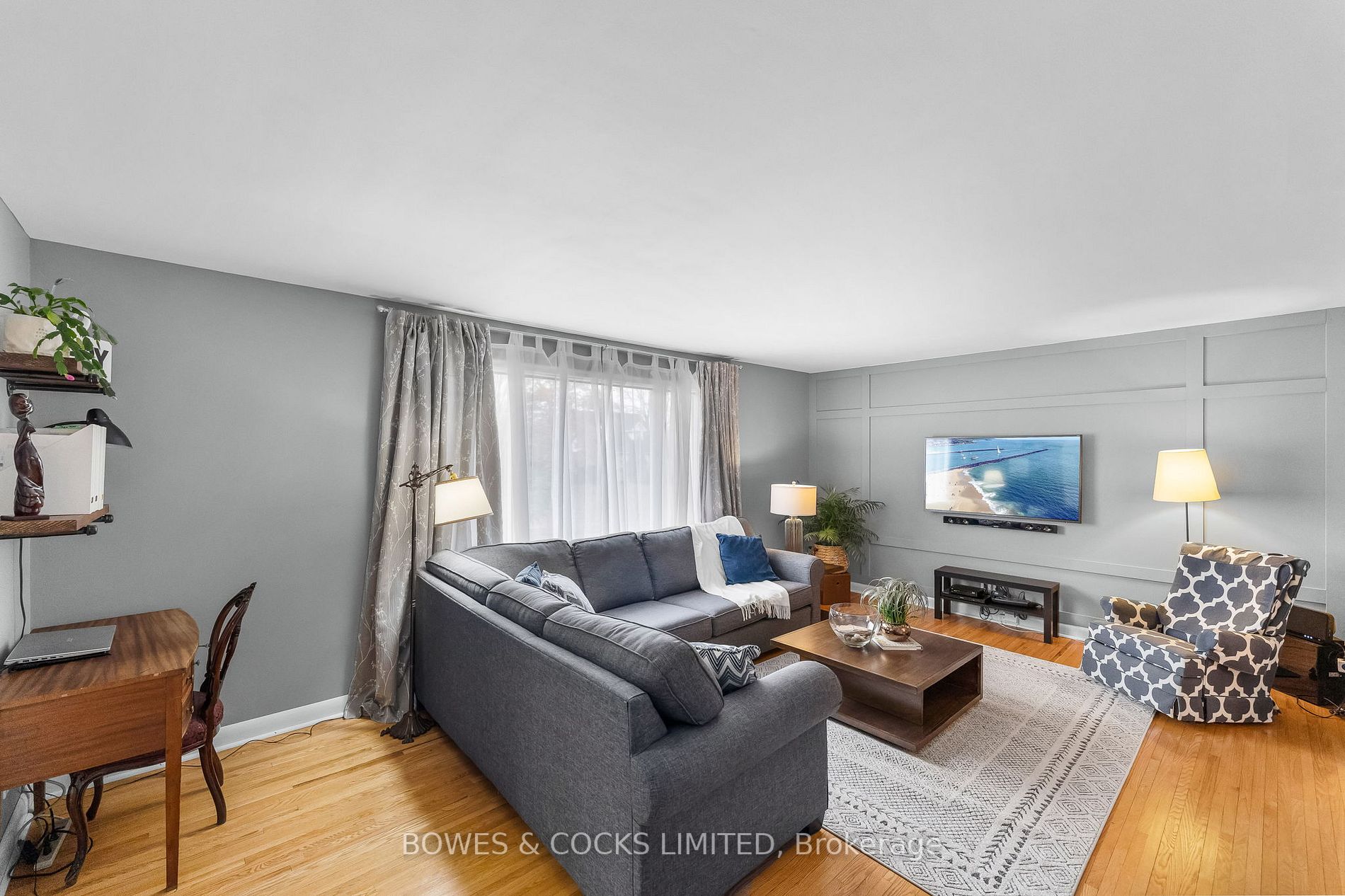 861 Valleyview Dr