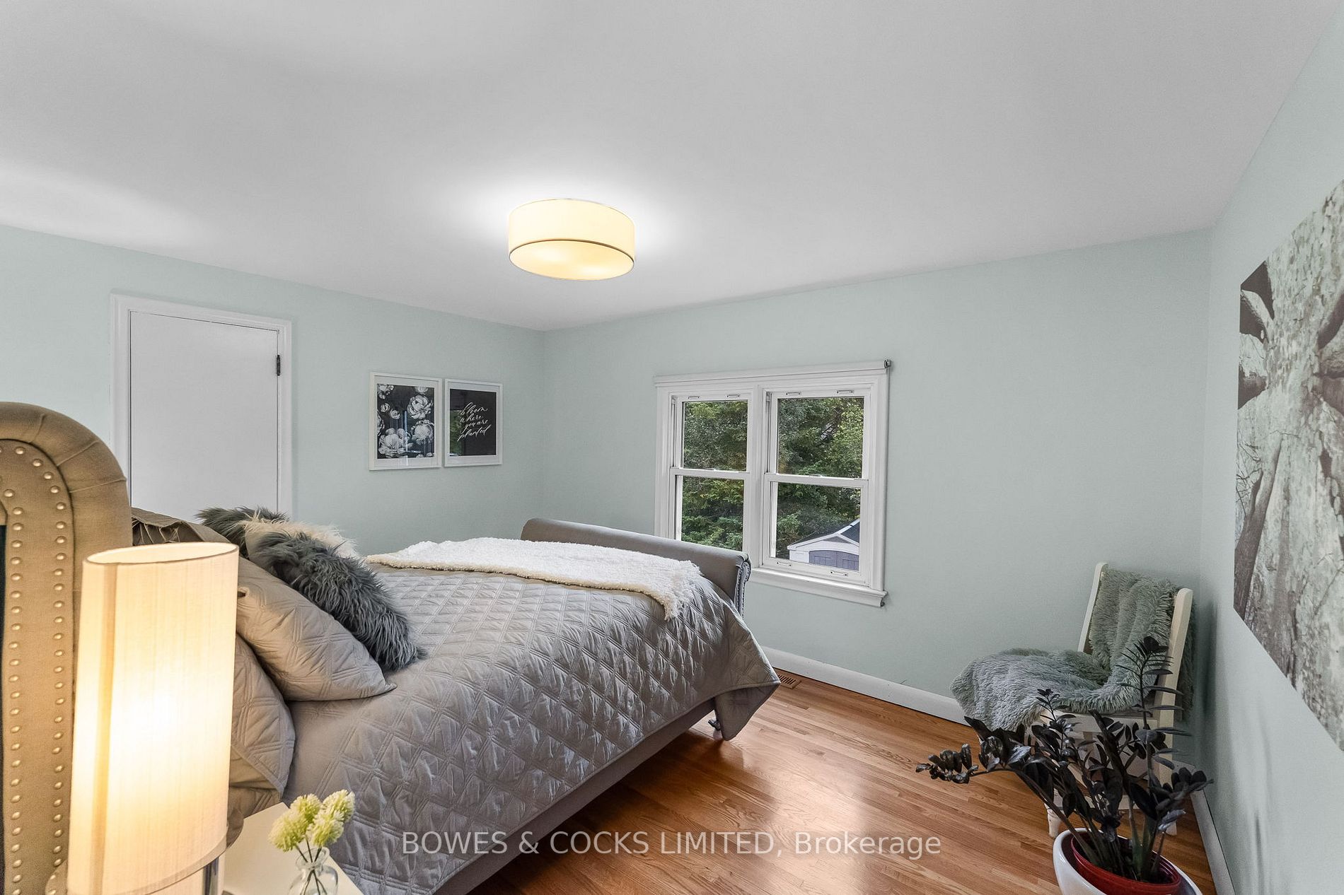 861 Valleyview Dr