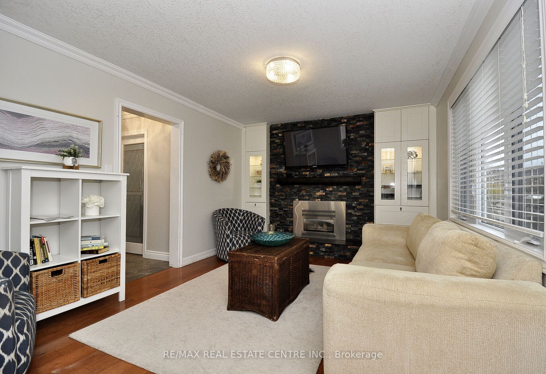 30 Chipman St