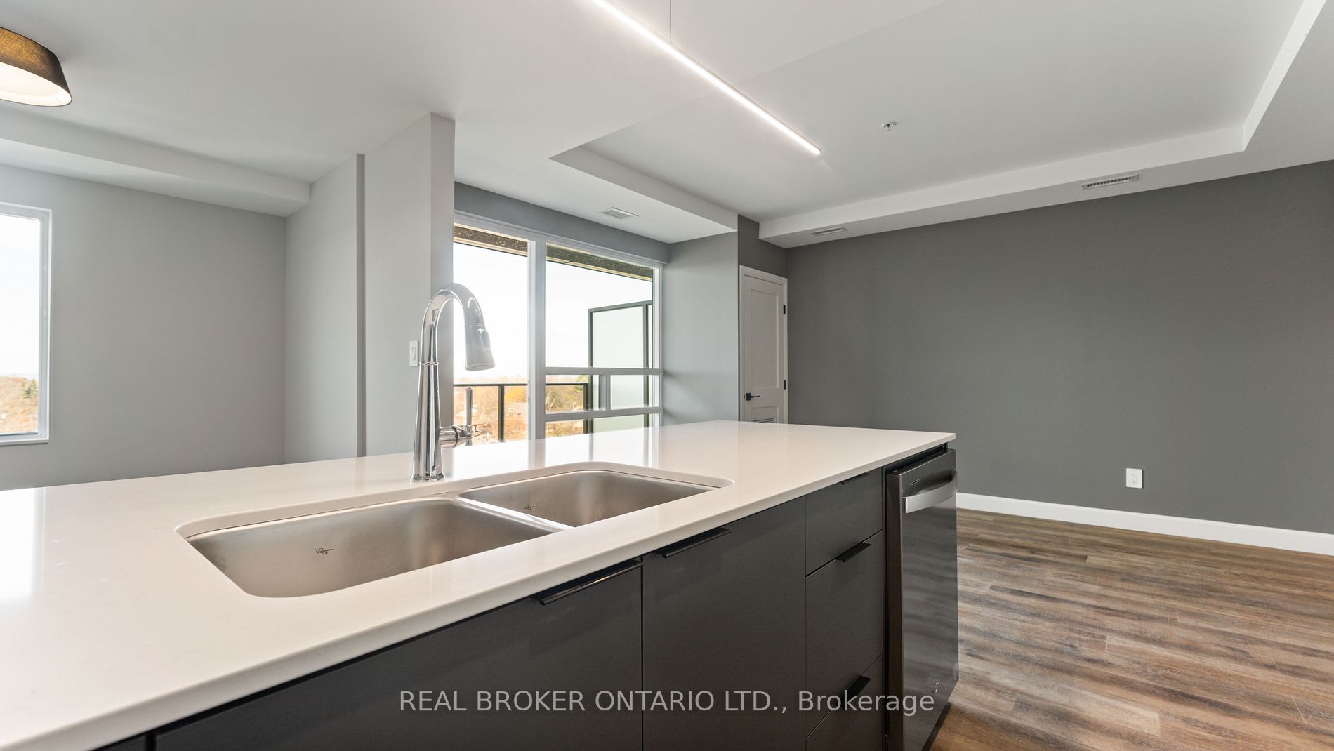 34 Norman St, #602