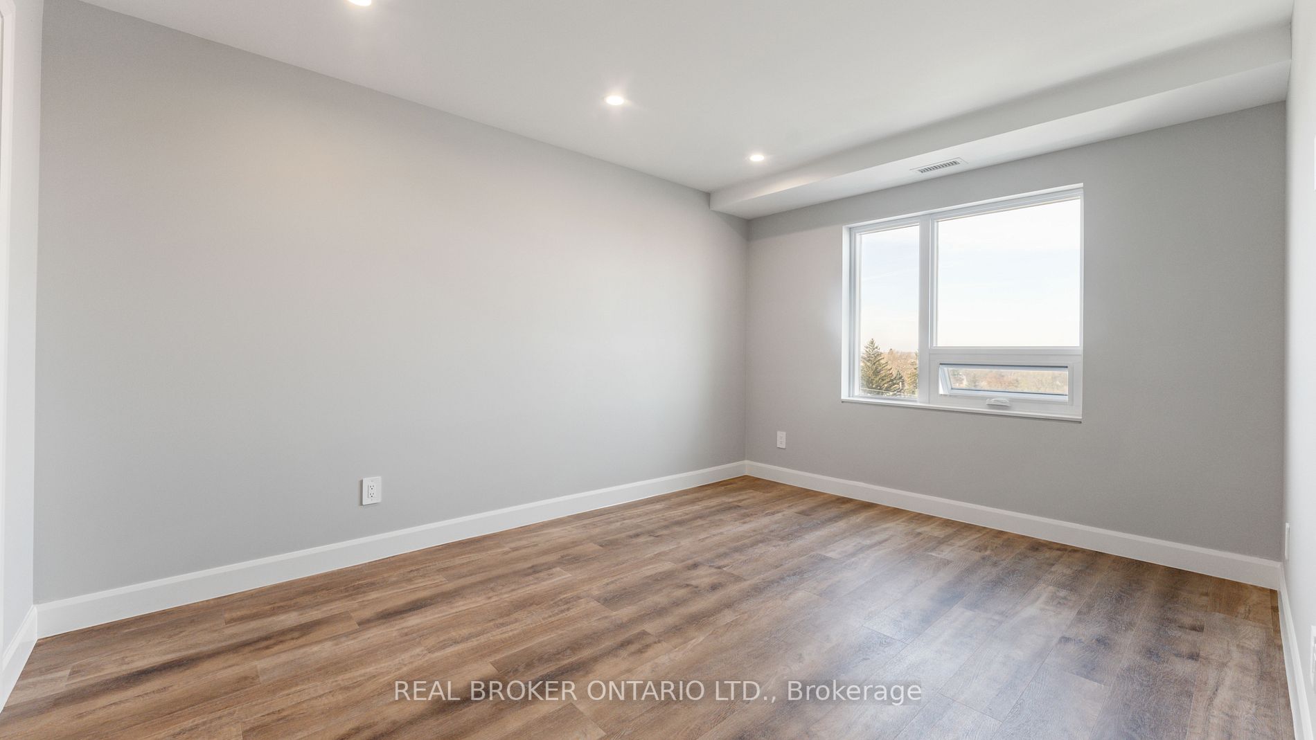 34 Norman St, #602