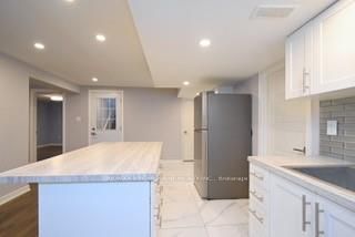 24 Loma Dr, #Lower
