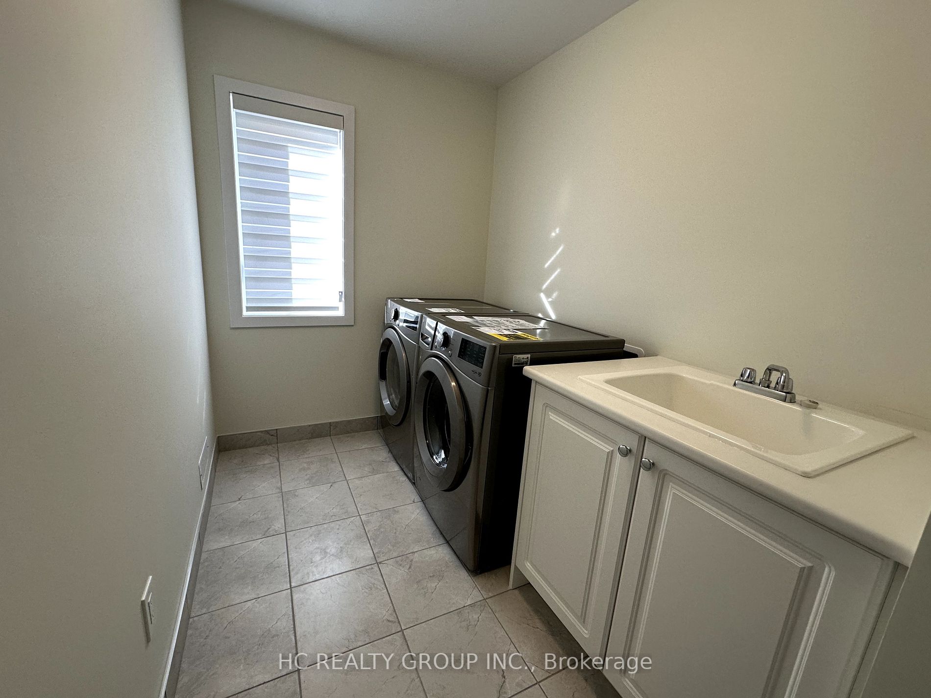 152 Lumb Dr