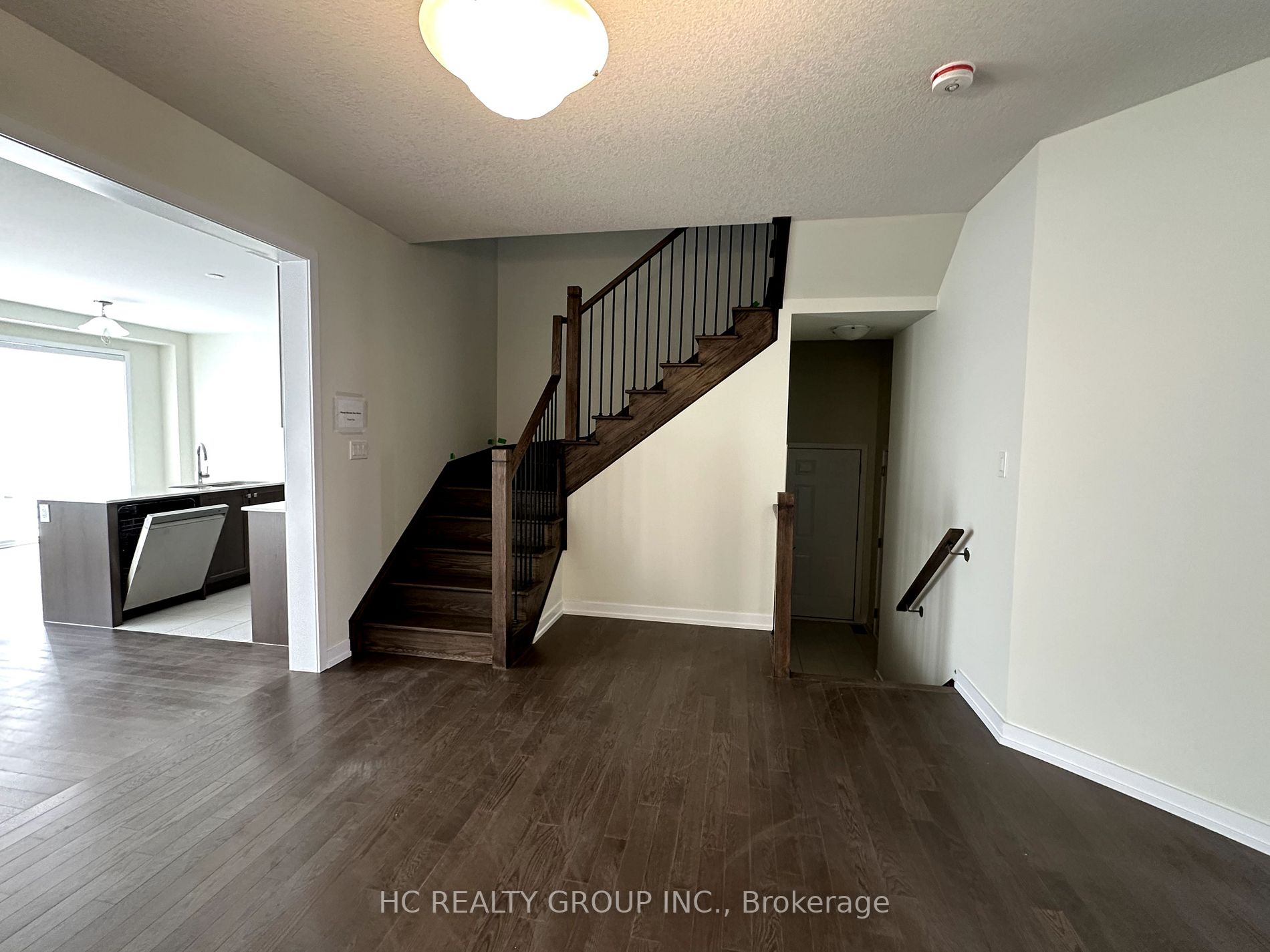 152 Lumb Dr
