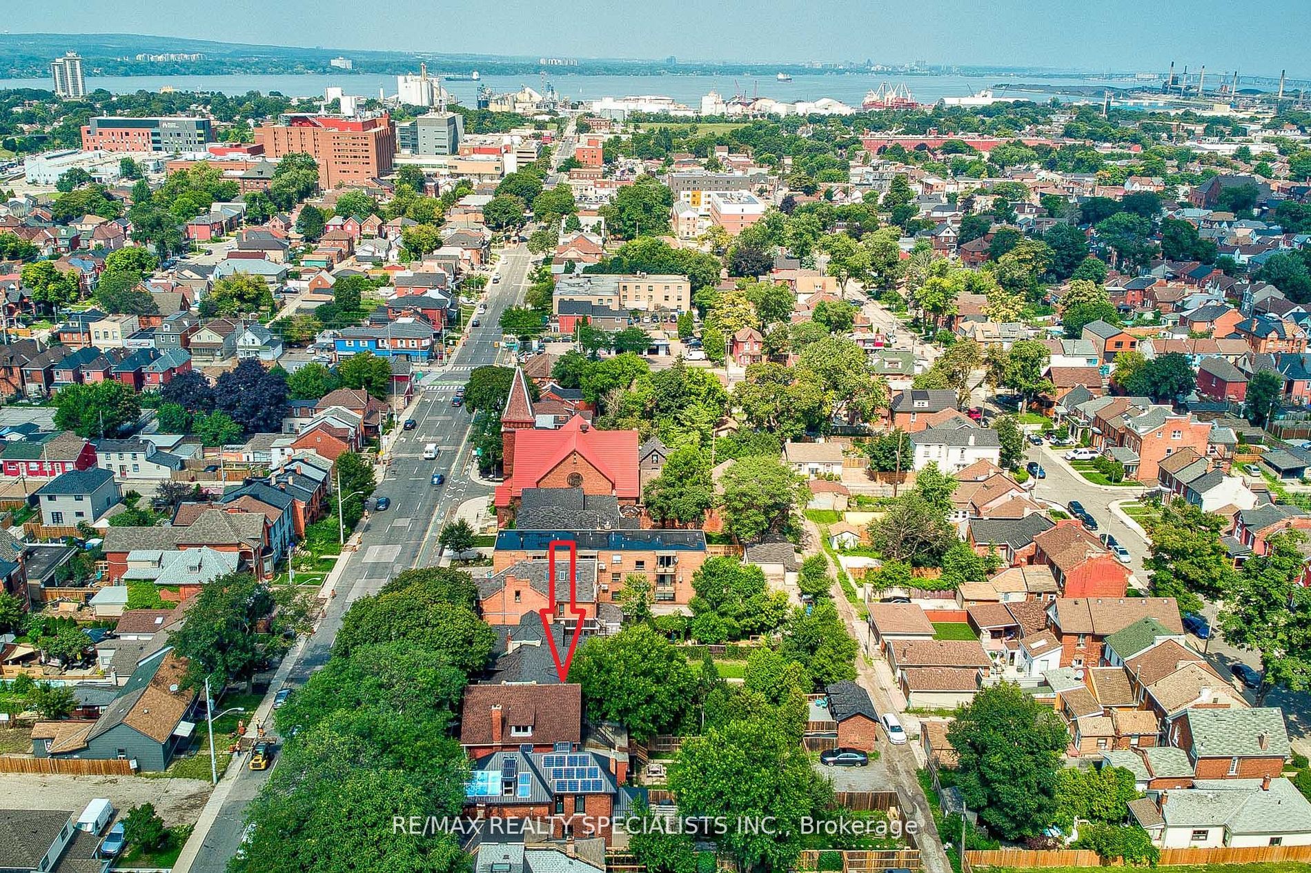 108 Victoria Ave N