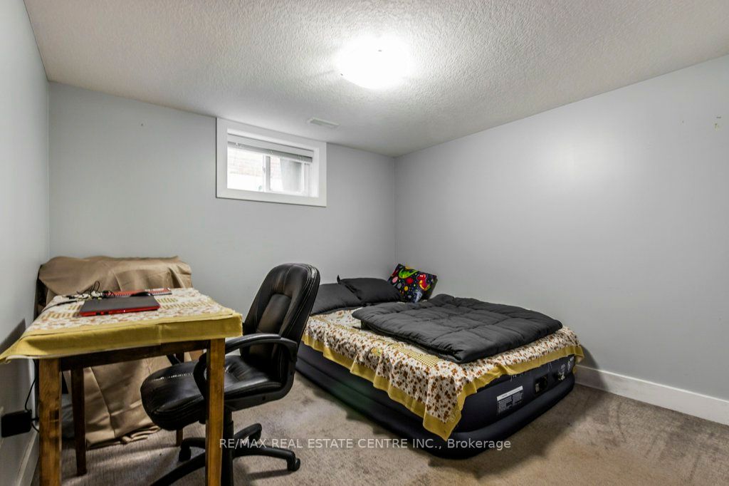 19 Yager Ave